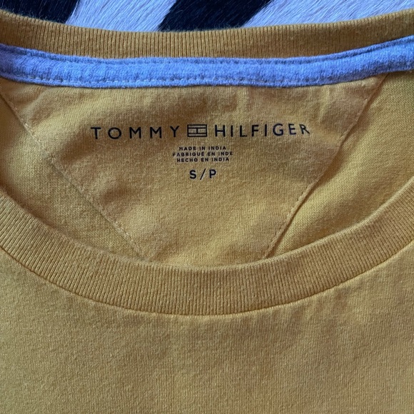 Tommy Hilfiger - Picture 2 of 2